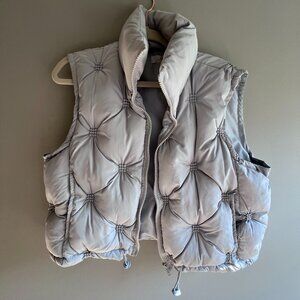 Sunland 17 Puffer Vest; Size S/M; Light Grey